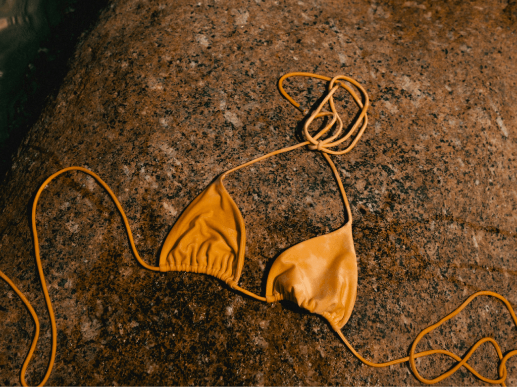 Attachment theory and aparigraha explained as the relationship between emotional bonding, clinging, and non-attachment in yoga philosophy and psychology